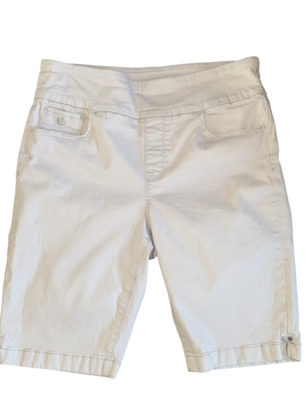 Gloria Vanderbilt Amanda Shorts Womens 10 Cream Colored Slimming Stretch Casual